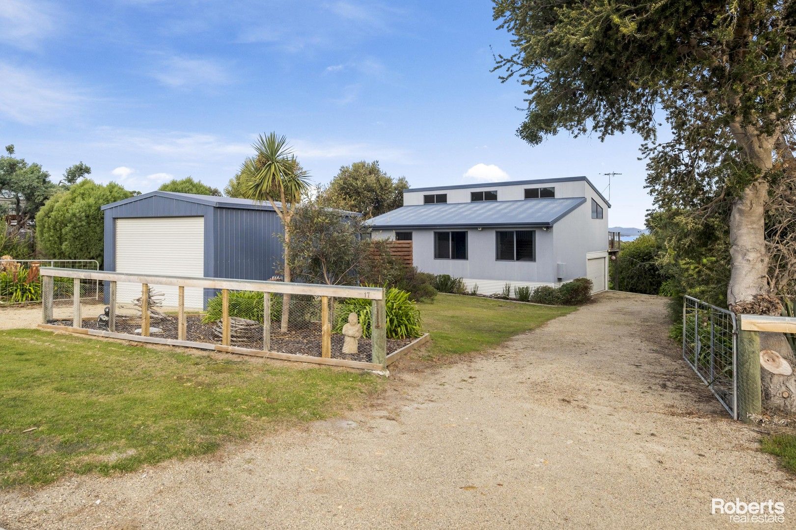 17 Oyster Bay Court, Coles Bay TAS 7215, Image 0