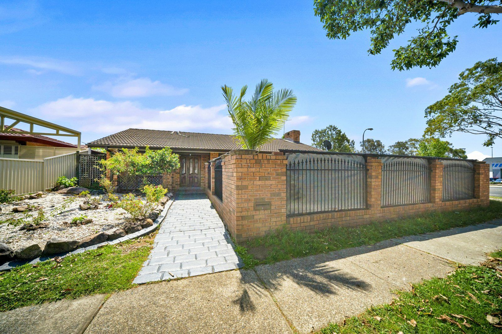 1 Arwon Avenue, Casula NSW 2170, Image 0