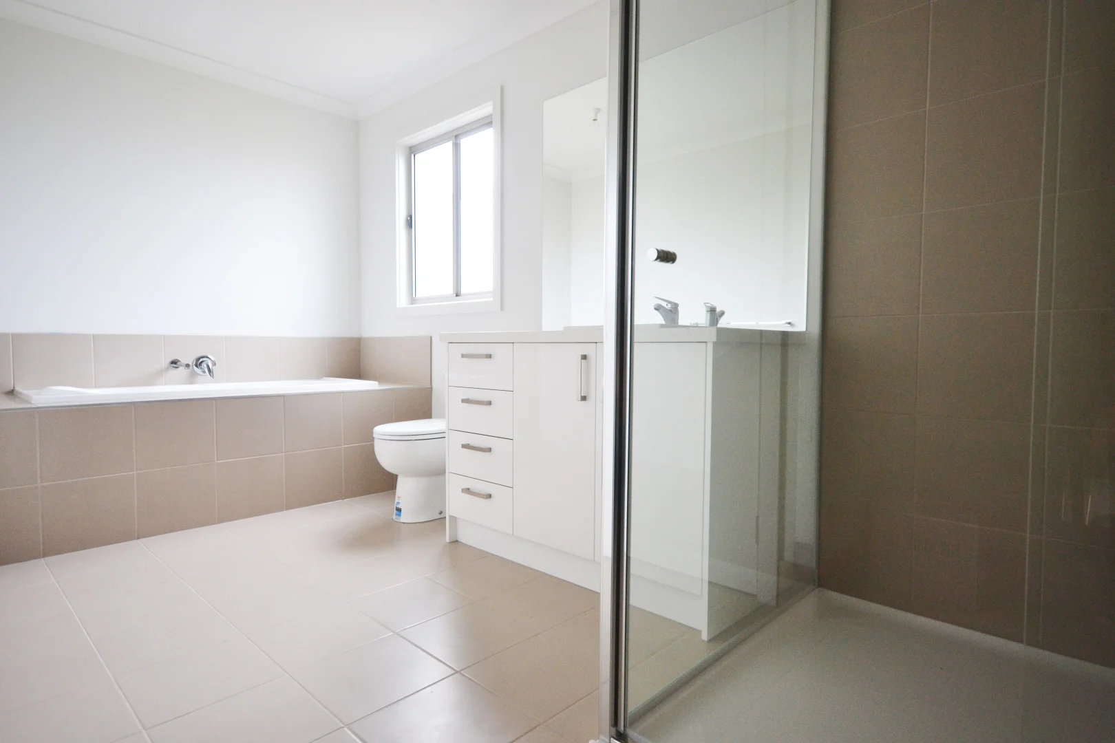 Additional image 9 of 4/126 Moffat Drive, Lalor VIC 3075