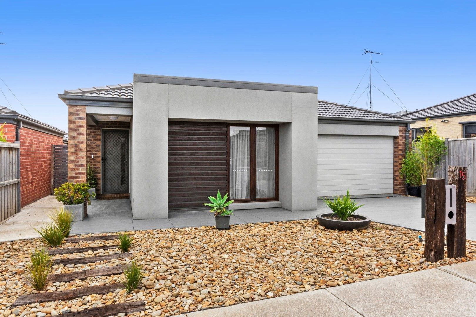 4 bedrooms House in 15 Everglade Street LEOPOLD VIC, 3224