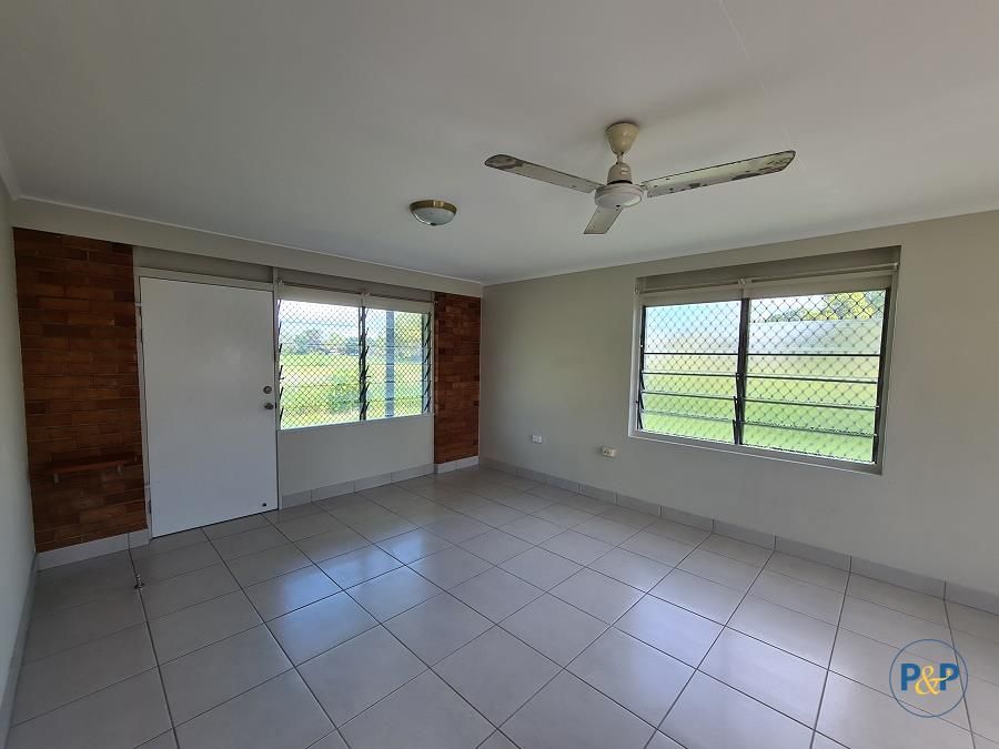 2/52 Bayswater Terrace, Hyde Park QLD 4812, Image 1