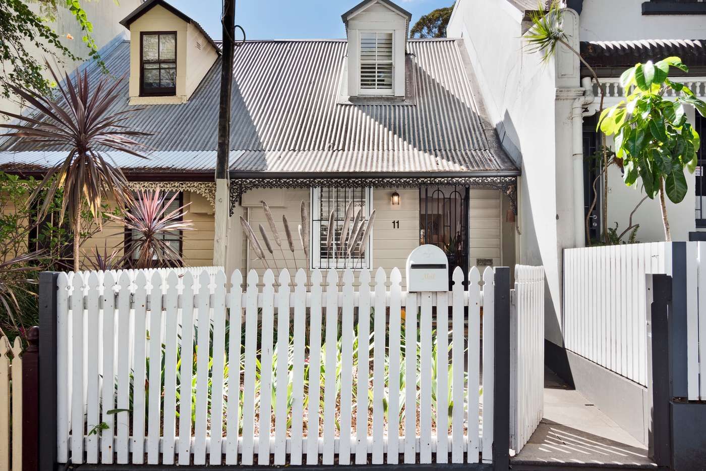 2 bedrooms Terrace in 11 Colbourne Ave GLEBE NSW, 2037