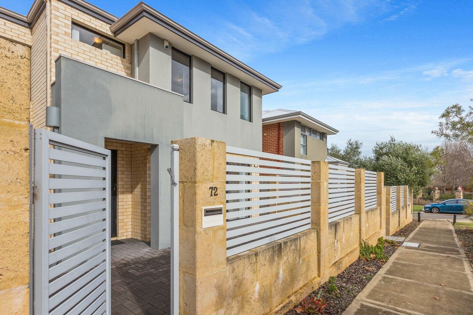 4 bedrooms House in 72 Clyde Avenue BALDIVIS WA, 6171