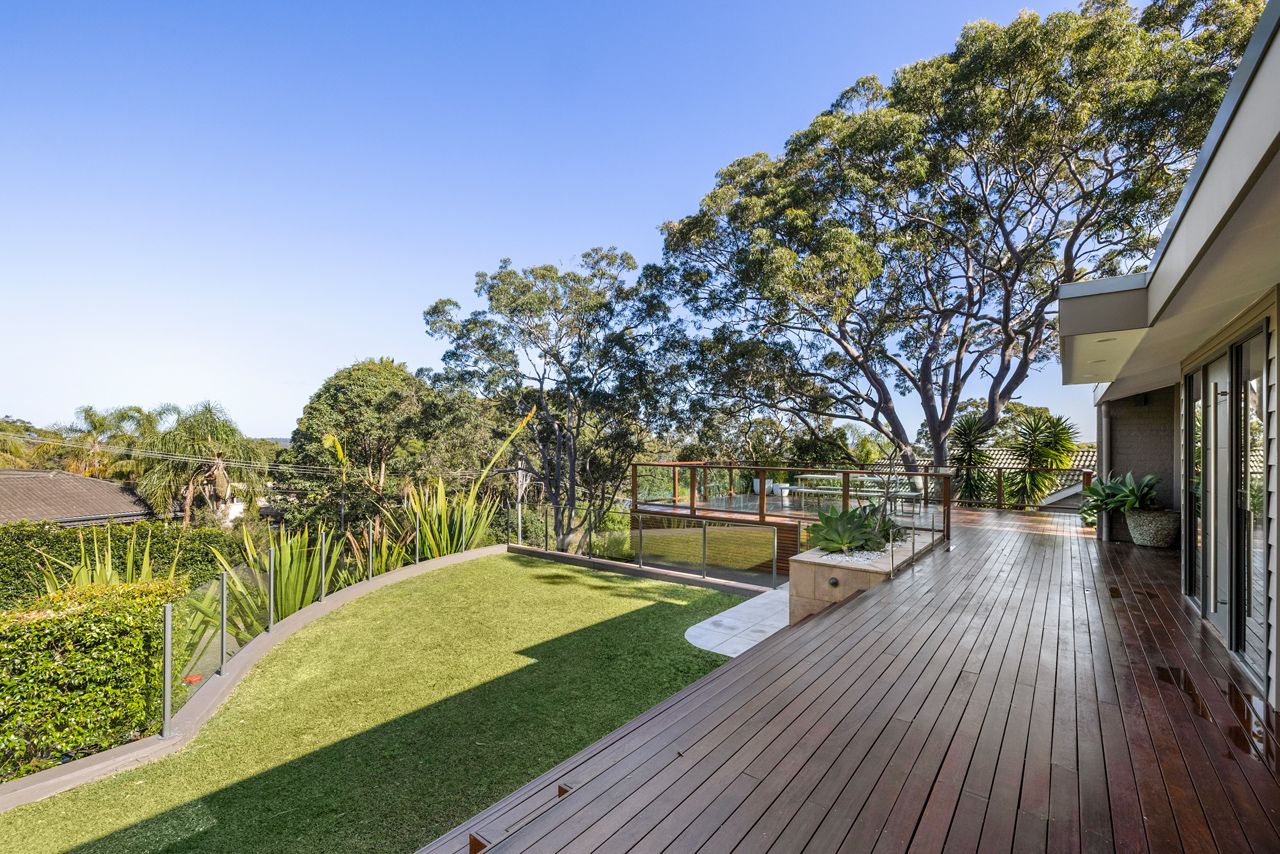 4 bedrooms House in 38 Loombah Street BILGOLA PLATEAU NSW, 2107