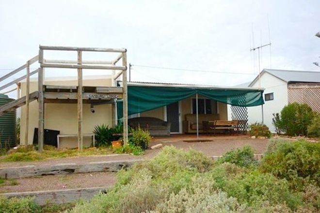 Picture of 8 Eremophila Cove, POINT LOWLY SA 5601
