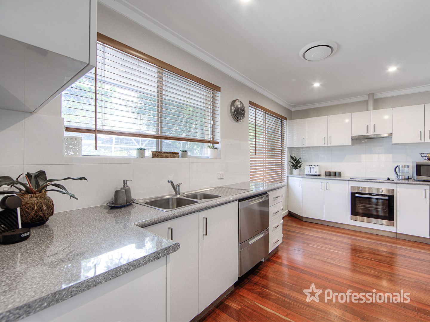 24 Priory Road, Maida Vale WA 6057, Image 2