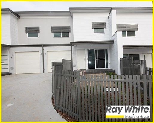 3 bedrooms House in 2/5B Glenfield Road GLENFIELD NSW, 2167