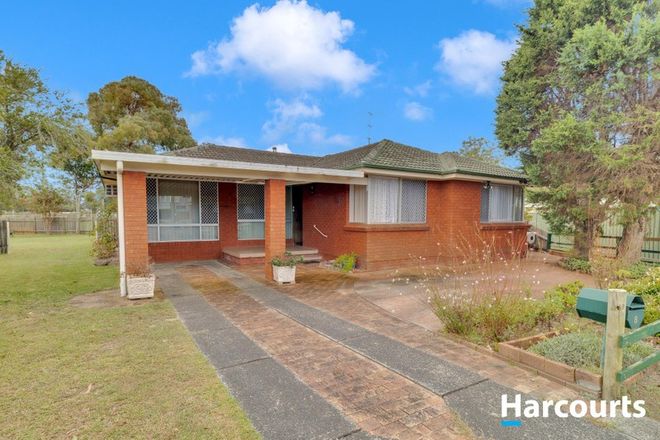 Picture of 8 Read Street, CANTON BEACH NSW 2263