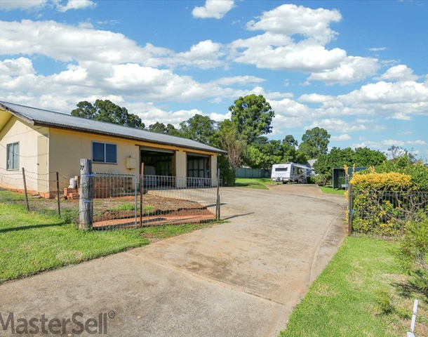 37 Luke Street, South Gundagai NSW 2722