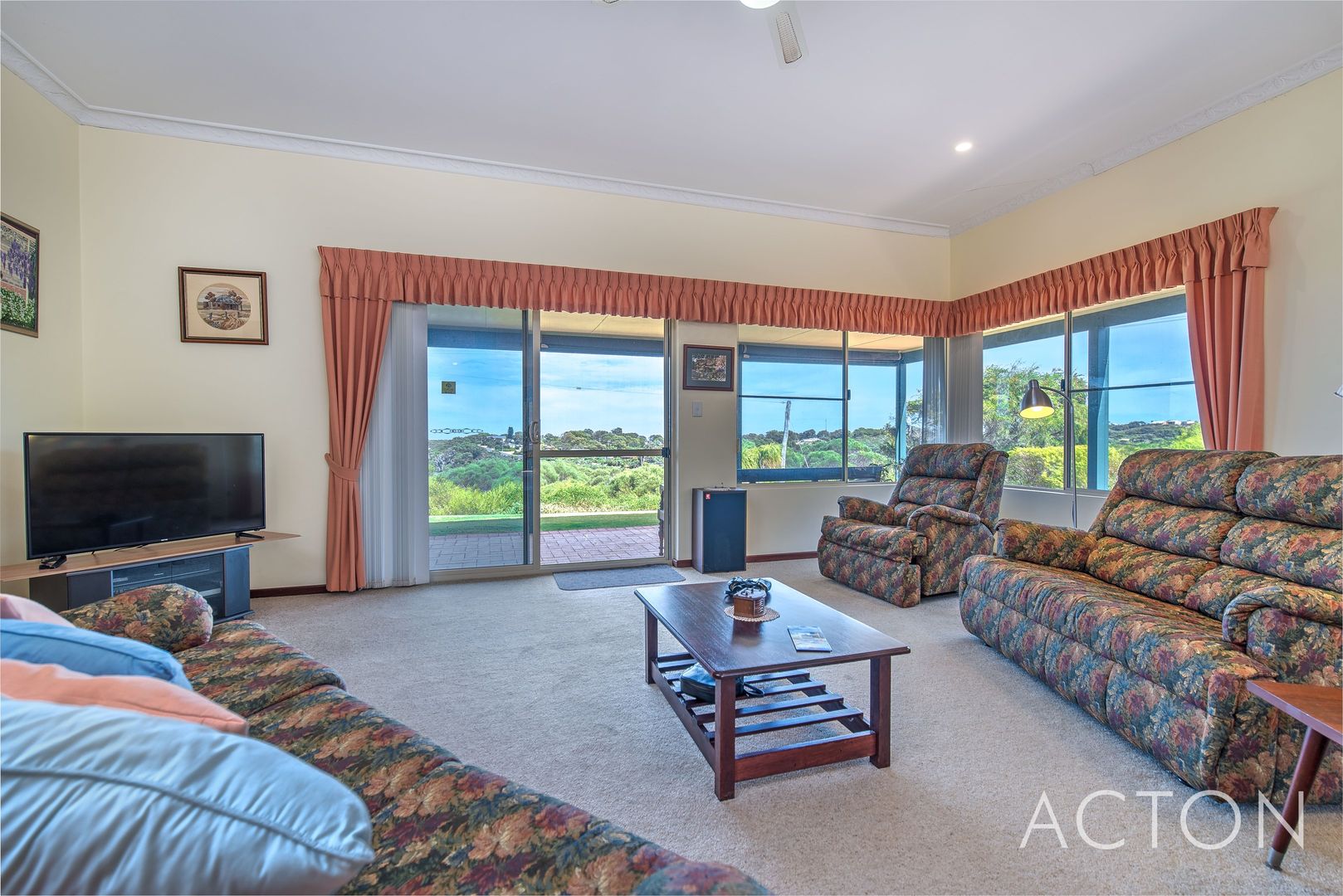 49 Moore River Drive, Guilderton WA 6041, Image 1