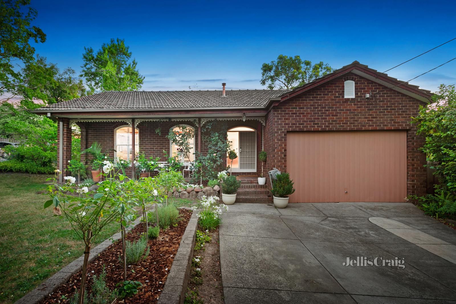 13 Lockhart Road, Ringwood North VIC 3134, Image 0