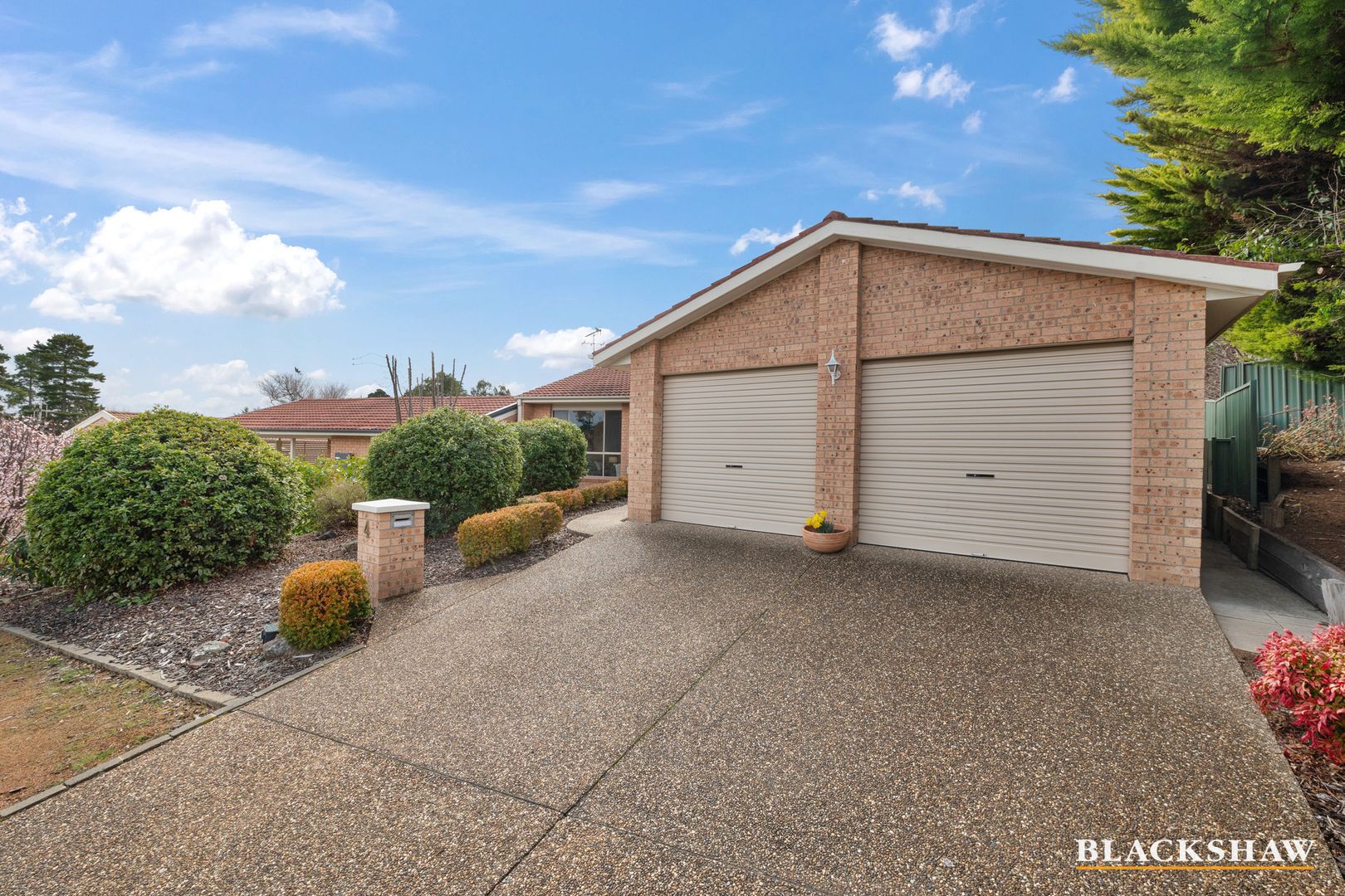 4 Gratton Place, Isaacs ACT 2607, Image 2