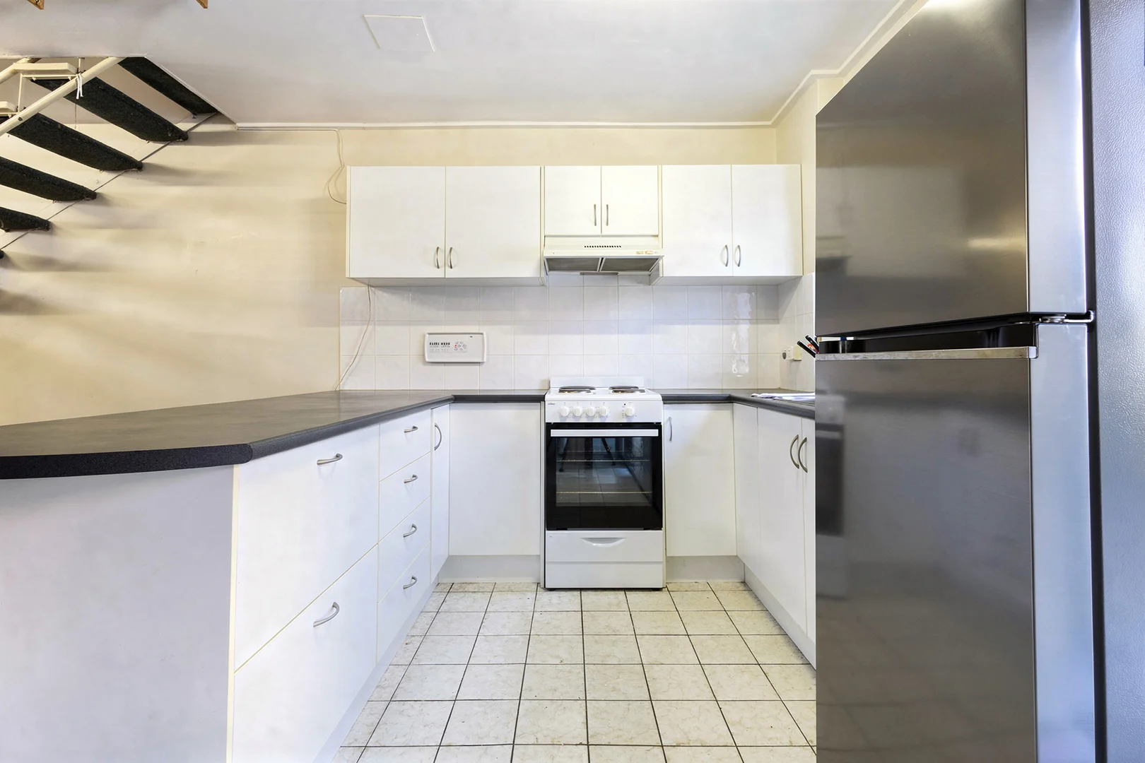 Additional image 9 of 4/81 Frank Street, Labrador QLD 4215