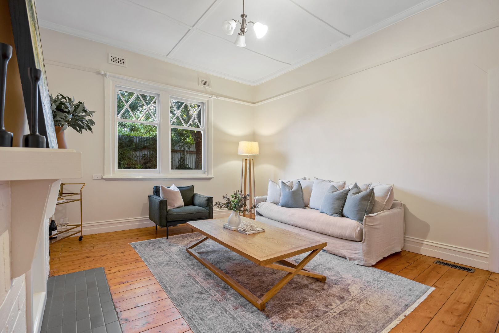 802 Ligar Street, Soldiers Hill VIC 3350, Image 2