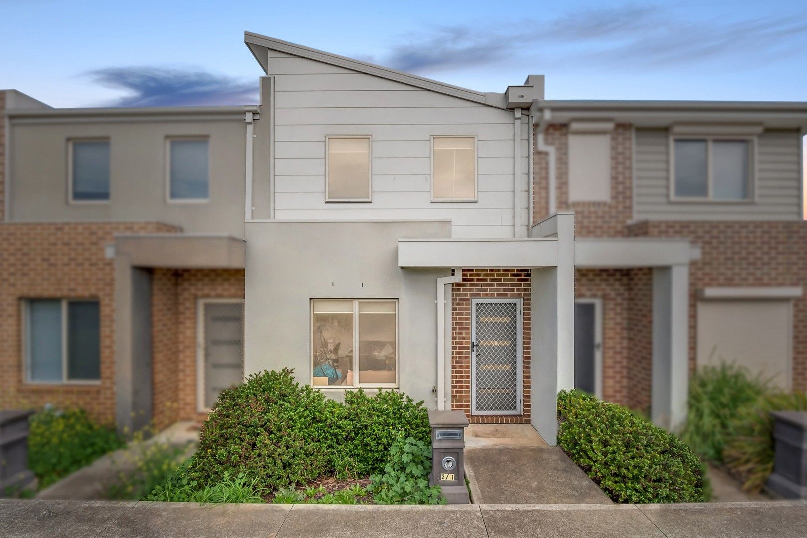 2/1 Hyde Park Avenue, Craigieburn VIC 3064, Image 0