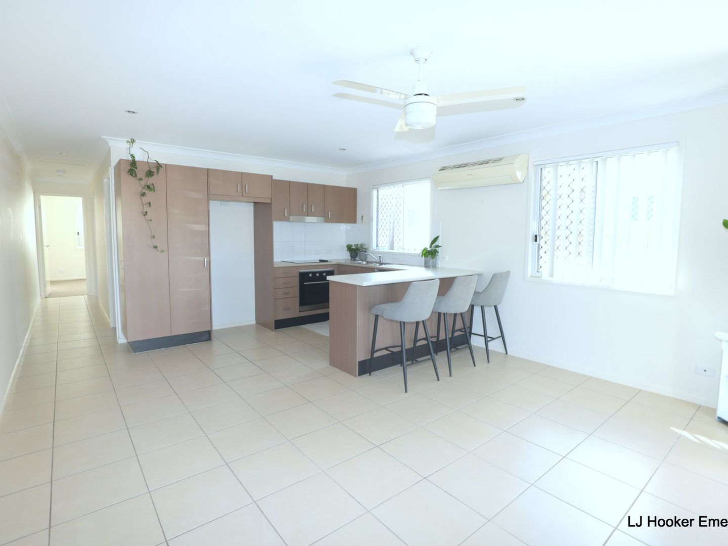 42/6 Sullivan Street, Emerald QLD 4720, Image 2