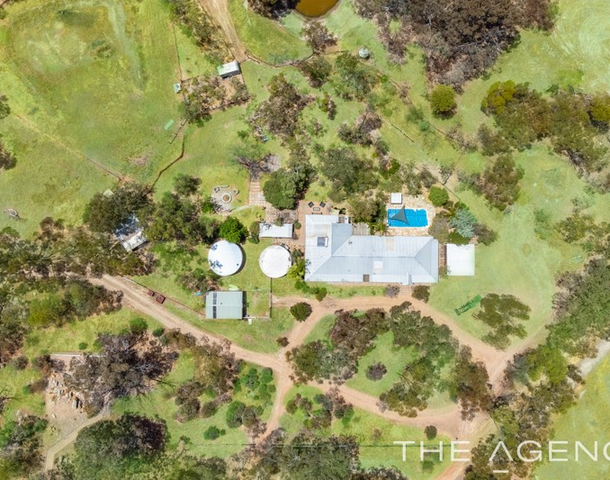 35 Avro Anson Road, Mokine WA 6401