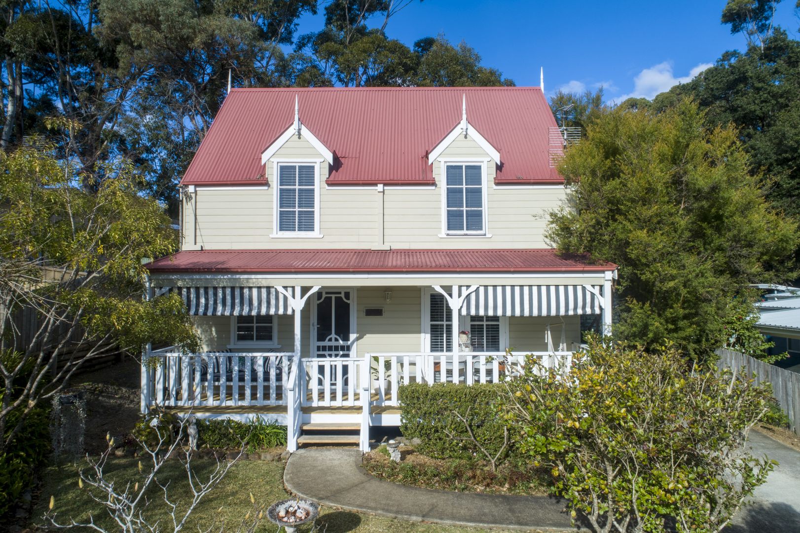 25 Manning Avenue, Narrawallee NSW 2539