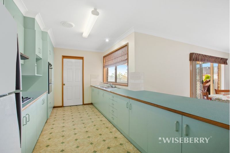 32 Derwent Drive, Lake Haven NSW 2263, Image 1