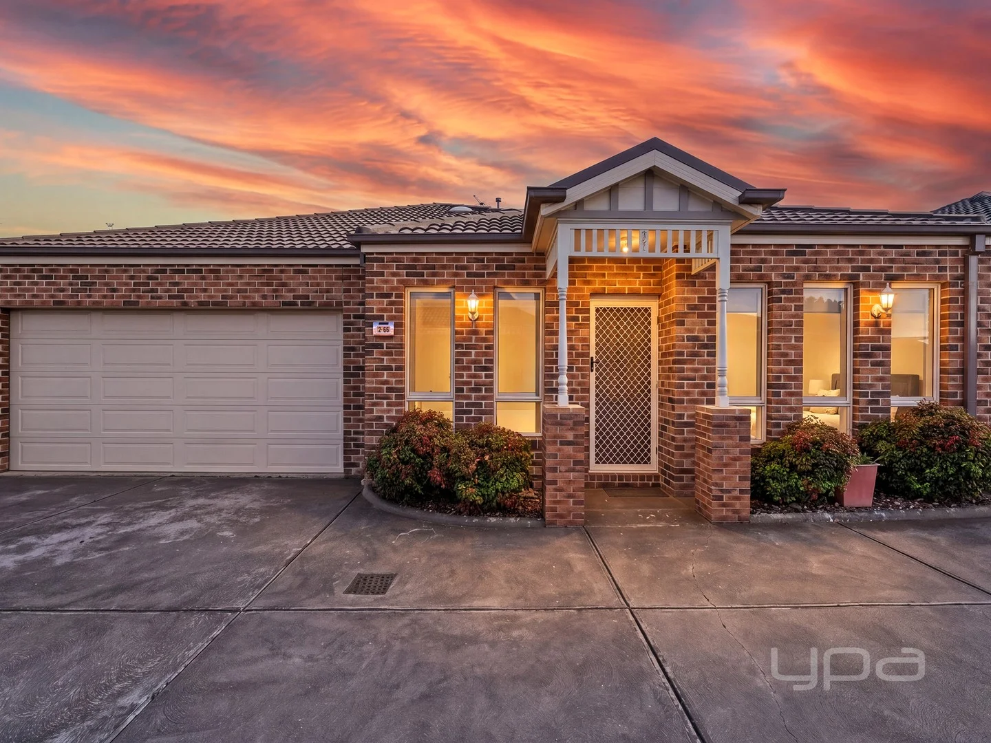 2/66 McBurnie Drive, Kurunjang VIC 3337