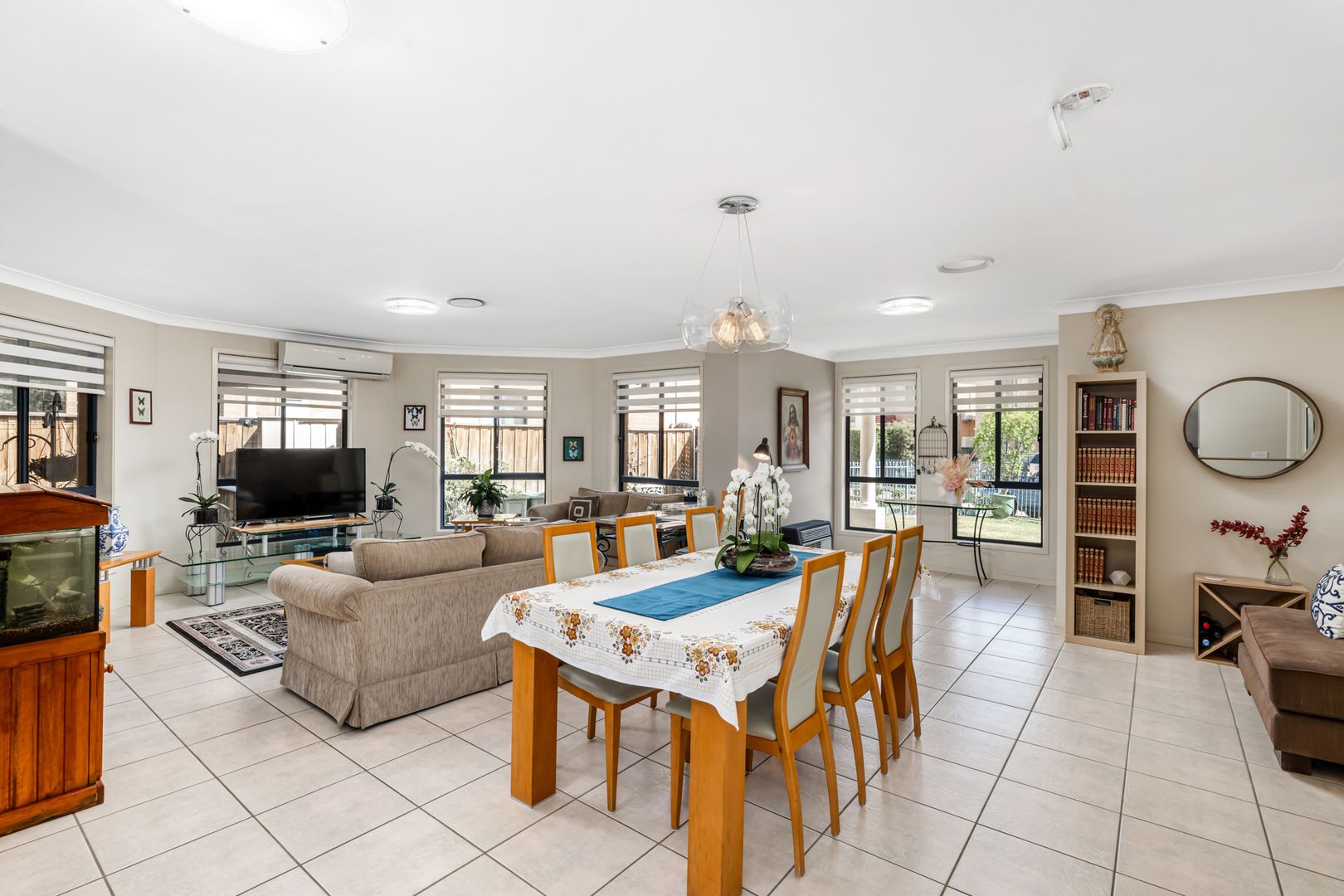 56 Coffs Harbour Avenue, Hoxton Park NSW 2171, Image 2