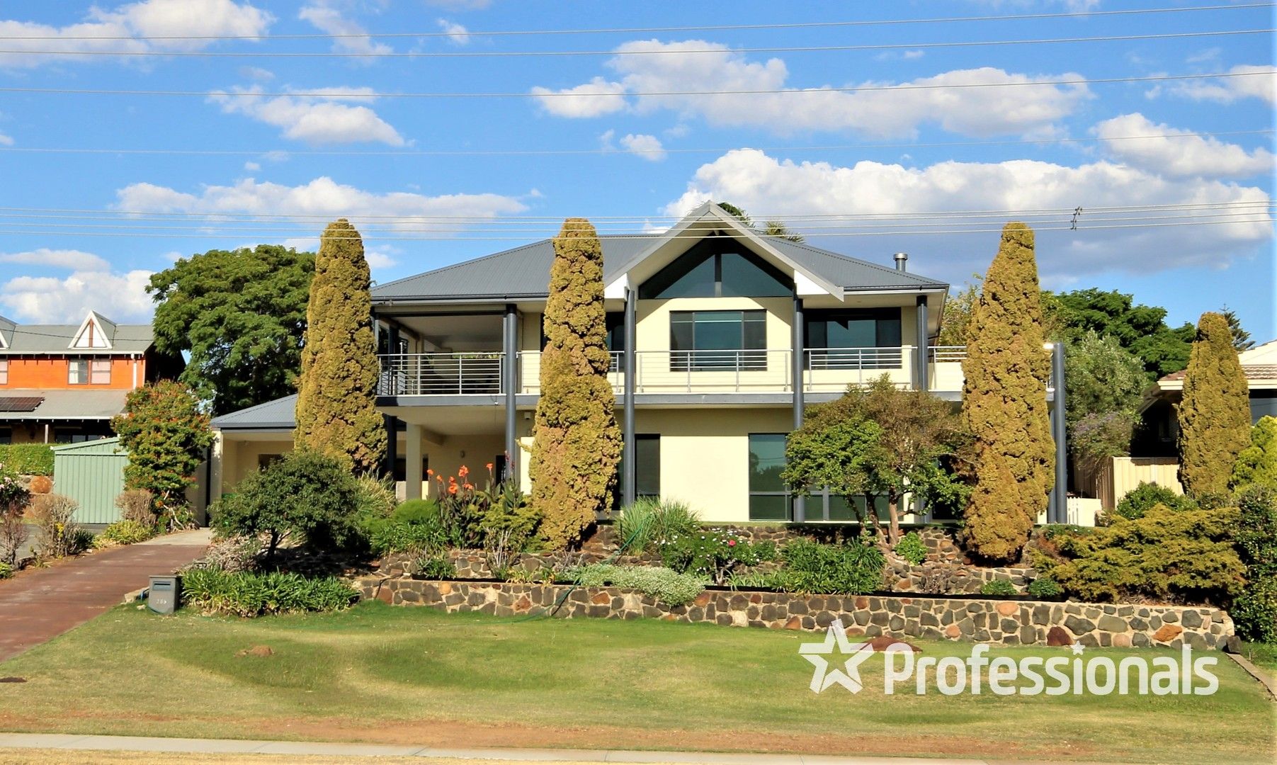 4 bedrooms House in 285 Old Coast Road AUSTRALIND WA, 6233