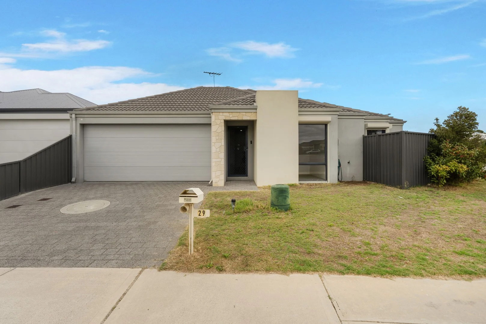 29 Candlestick Brace, Dayton WA 6055