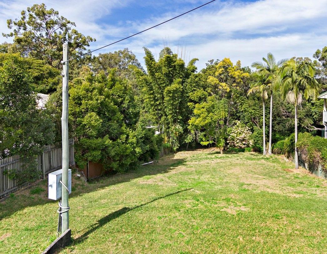 28 Eveleigh Street, Arana Hills QLD 4054