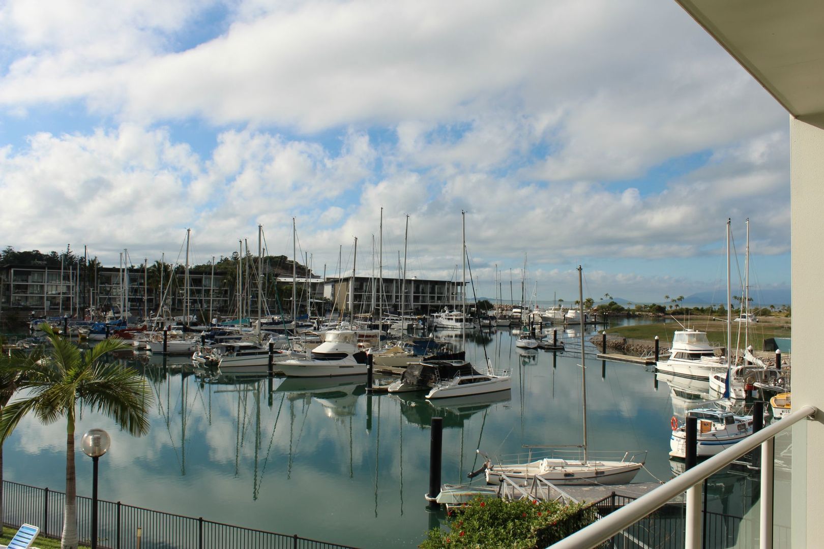 19/1-3 The Cove (Beachside Apartments), Nelly Bay QLD 4819, Image 2