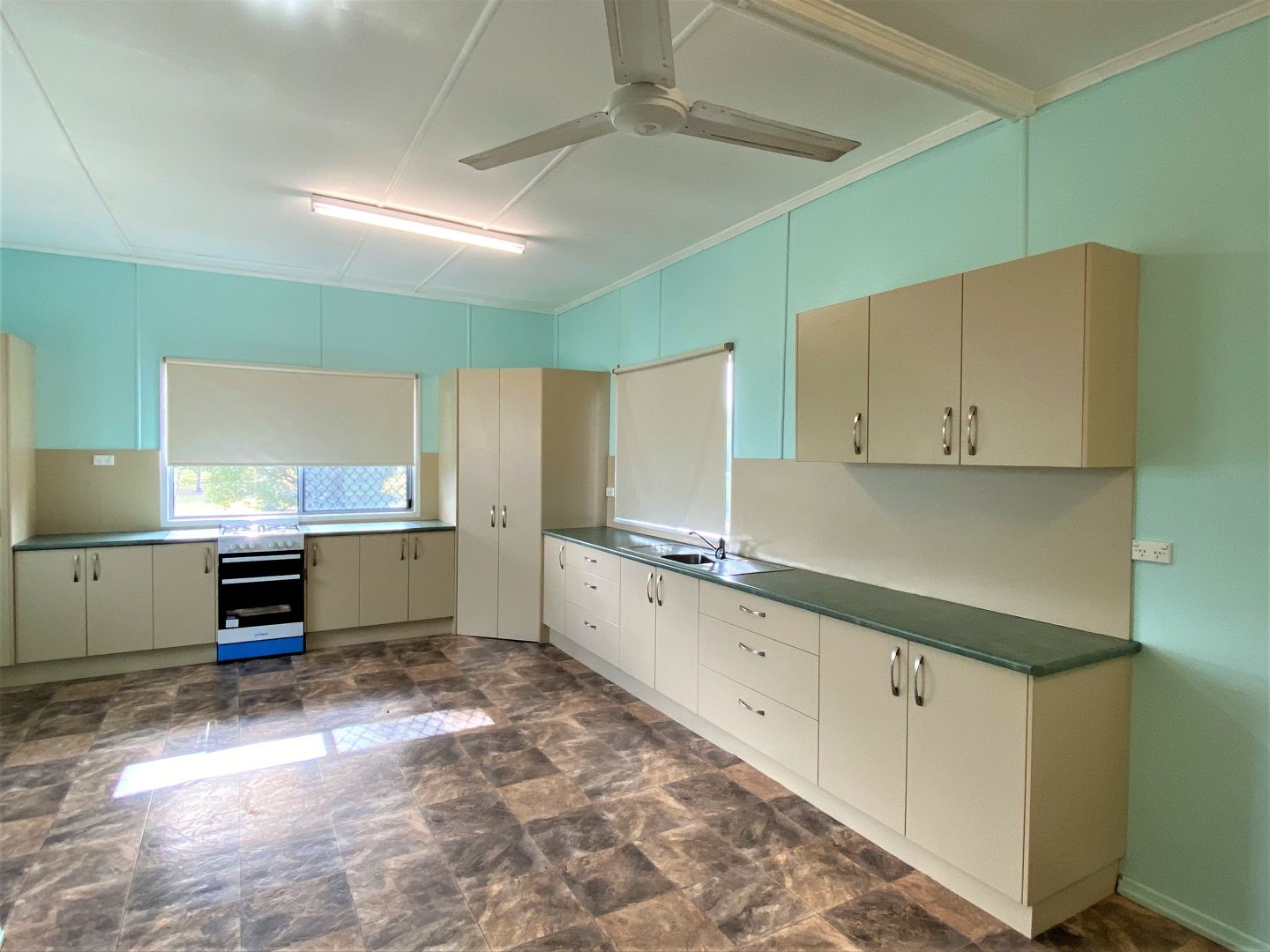 46 Amity St, Maryborough QLD 4650, Image 2