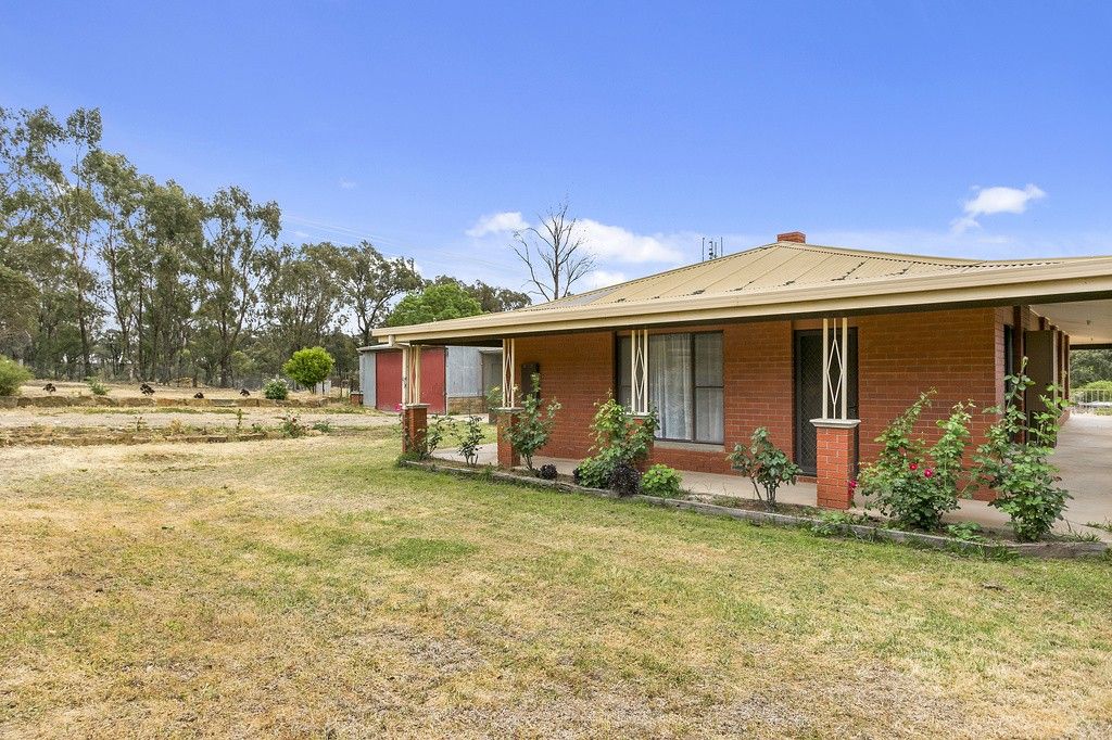 3 Noble Street, Golden Gully VIC 3555, Image 2