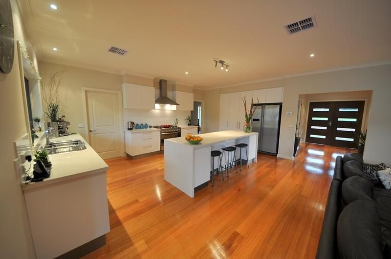 22 Old Sale Road, BULN BULN VIC 3821, Image 1