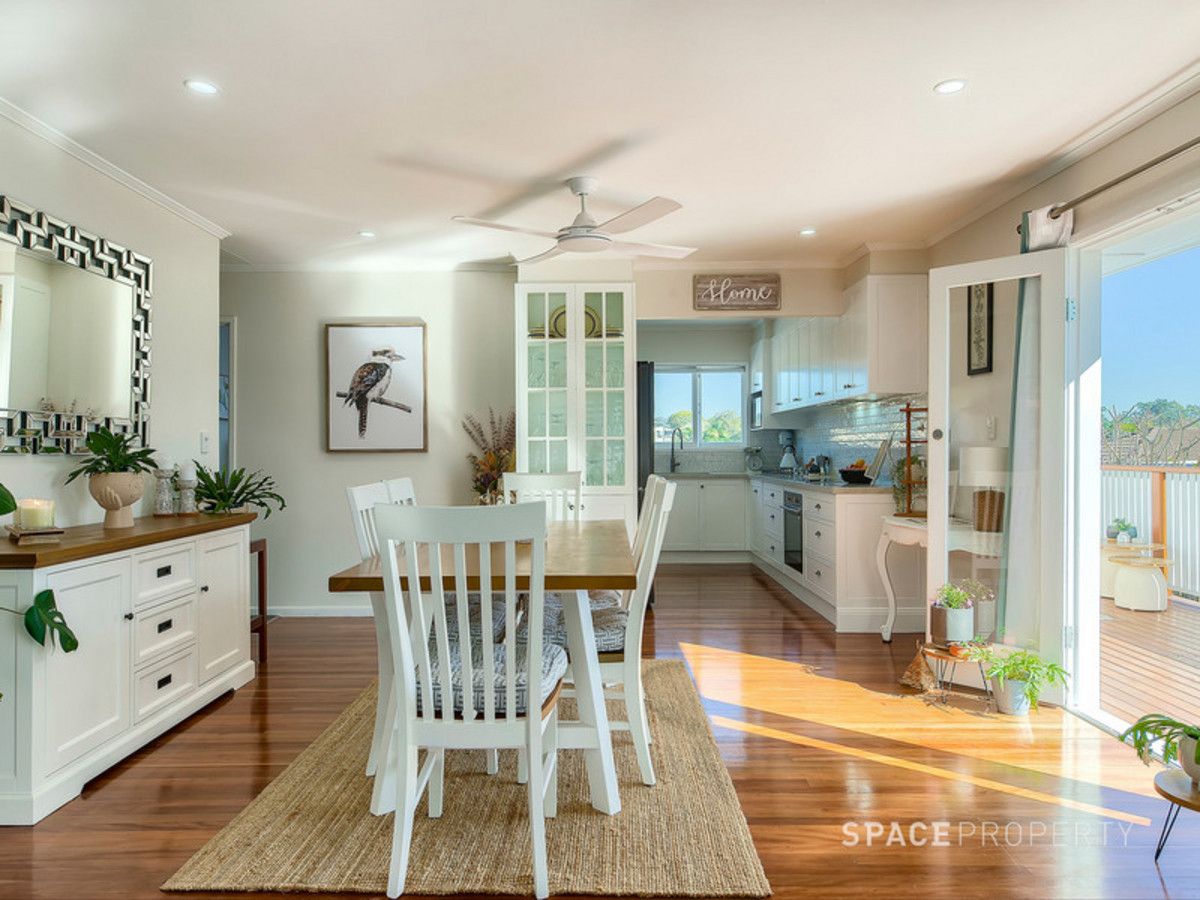 4 bedrooms House in 24 Condong Street MANSFIELD QLD, 4122