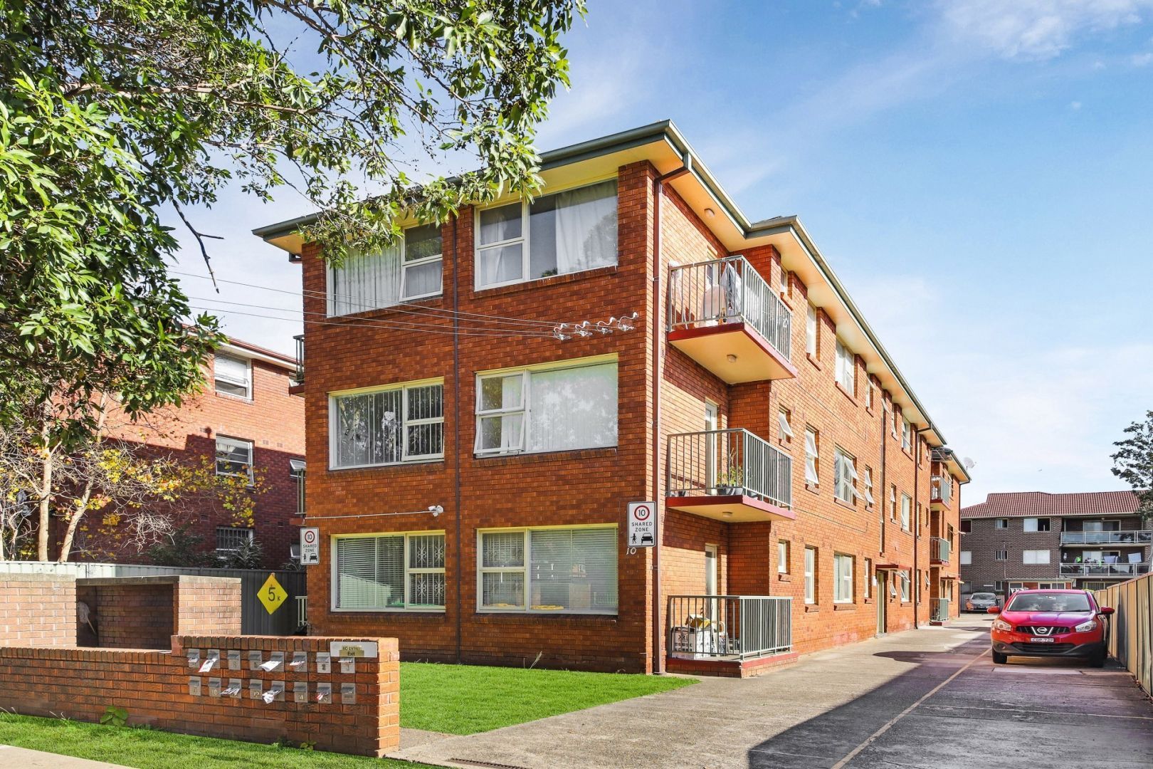 11/10 Fourth Ave, Campsie NSW 2194 Domain