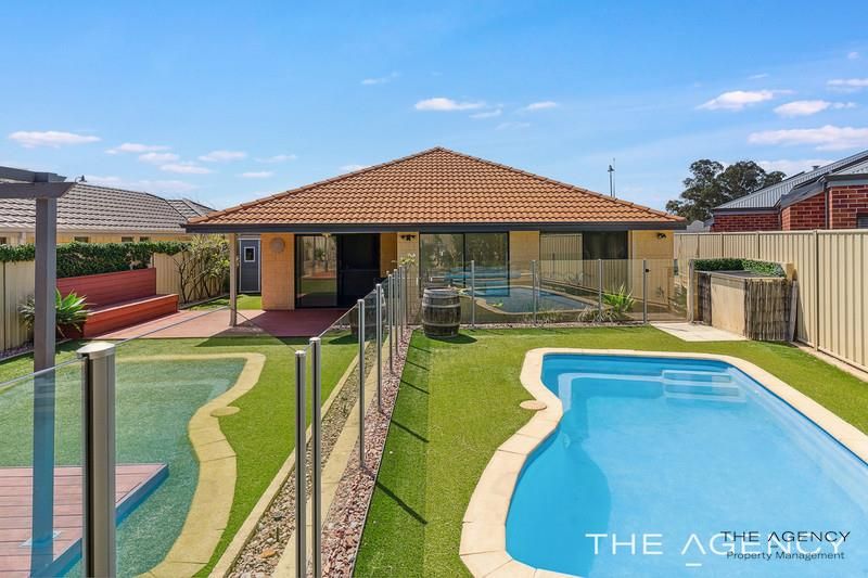 4 bedrooms House in 26 Ashwood Parkway LAKELANDS WA, 6180