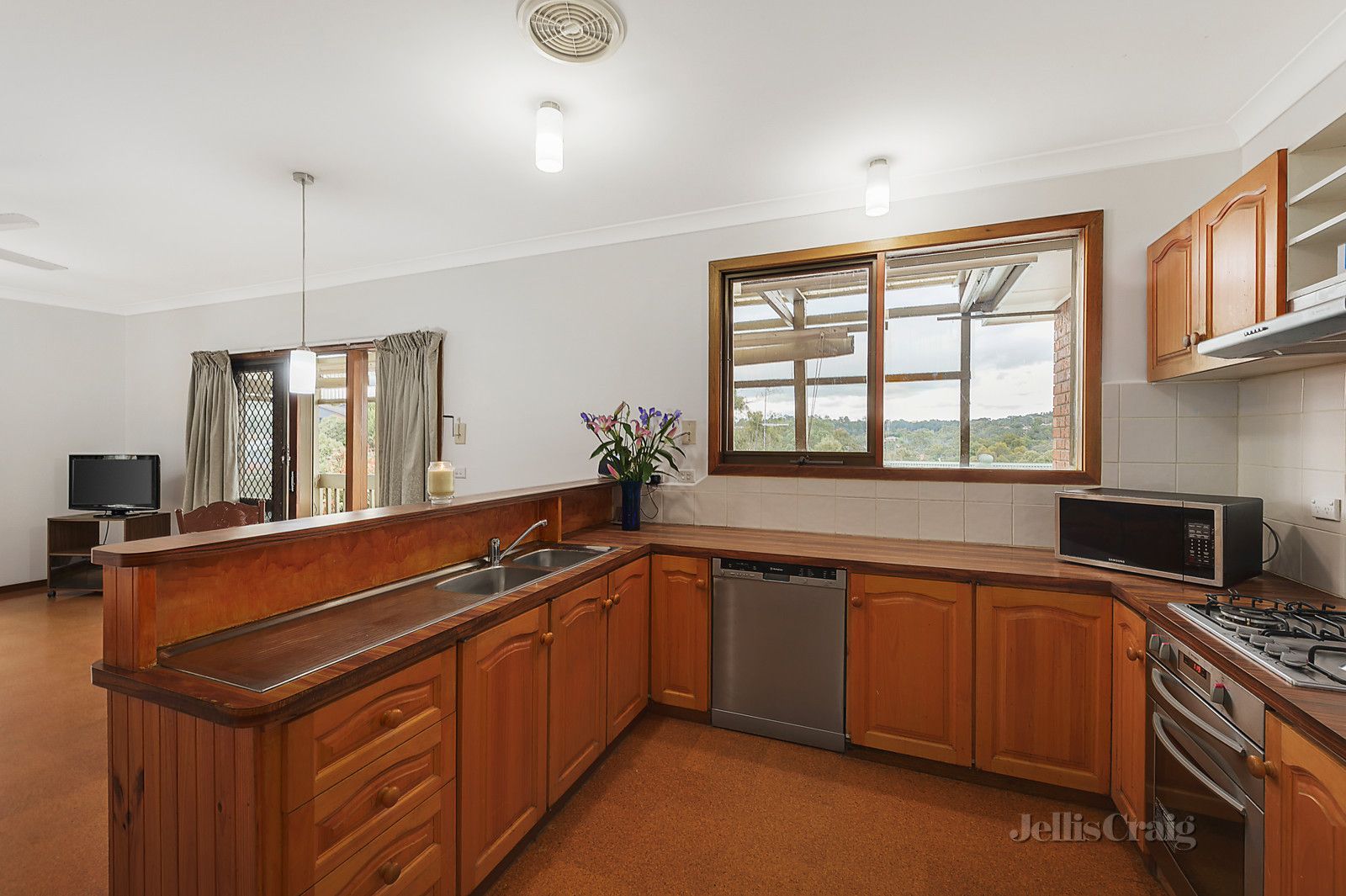 469 Reynolds Road, Eltham VIC 3095, Image 2