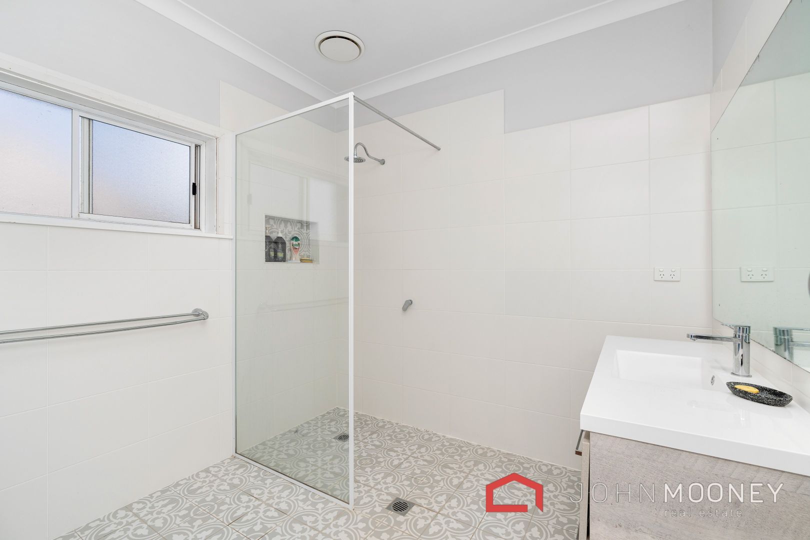 13 Davidson Street, The Rock NSW 2655, Image 1