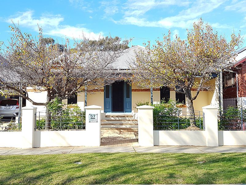3 bedrooms House in 57 Richmond Crcs EAST FREMANTLE WA, 6158