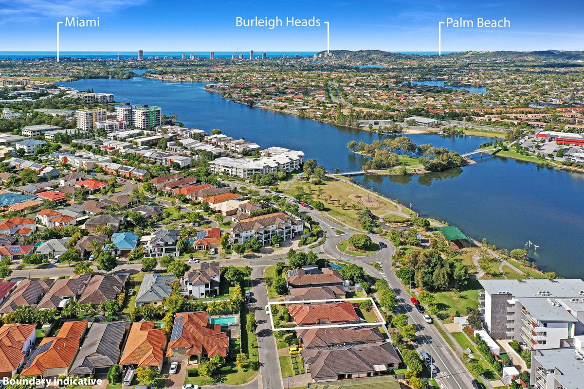 6 McKinley Court, Varsity Lakes QLD 4227, Image 2