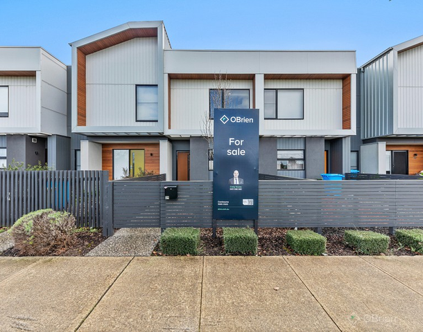 39 Villager Street, Cranbourne East VIC 3977