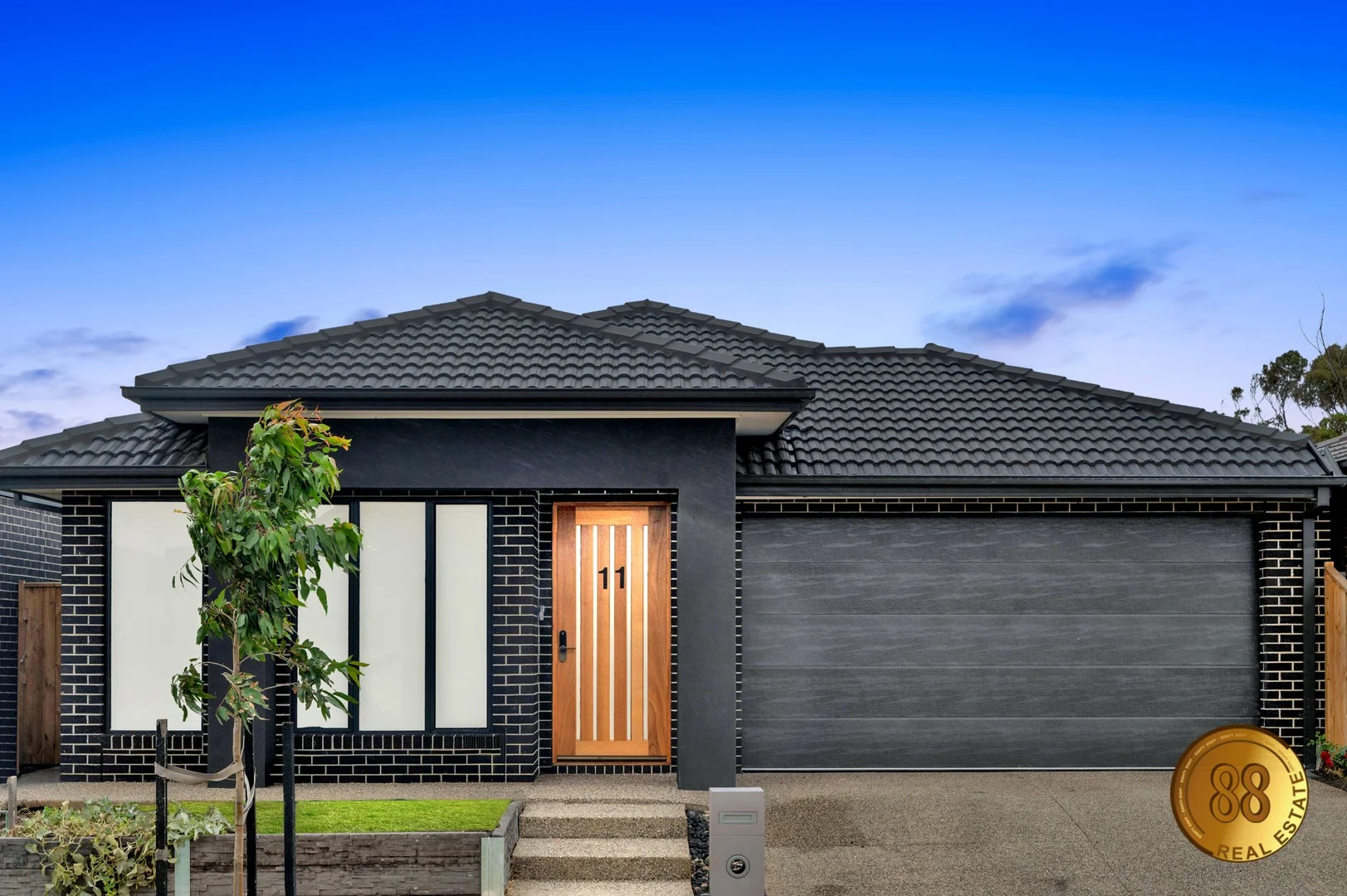 11 Stonecutter Loop, Fraser Rise VIC 3336
