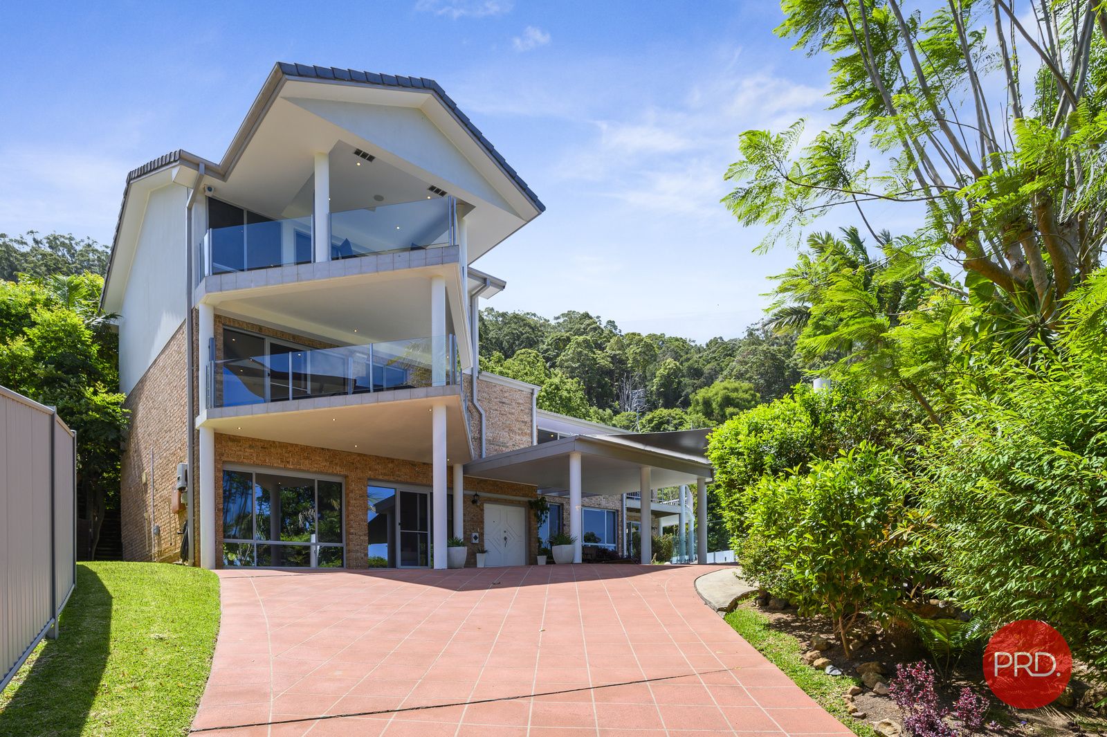 5 bedrooms House in 19 Anniversary Place COFFS HARBOUR NSW, 2450