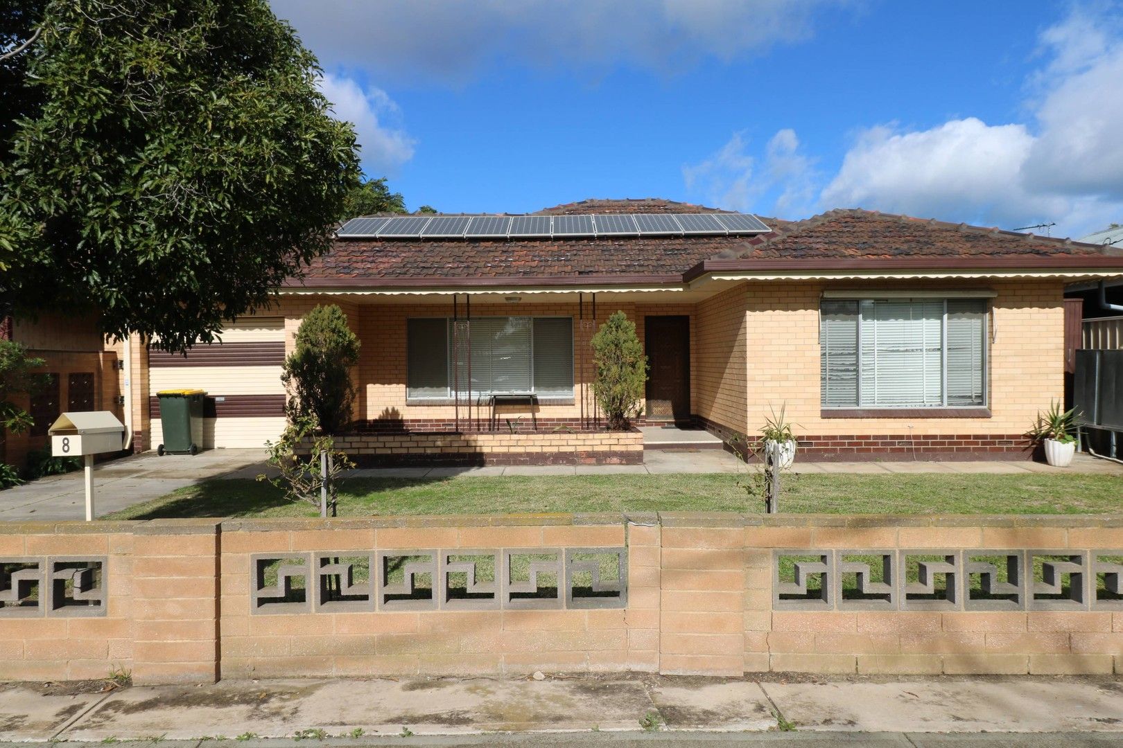 3 bedrooms House in 8 Voules Street TAPEROO SA, 5017