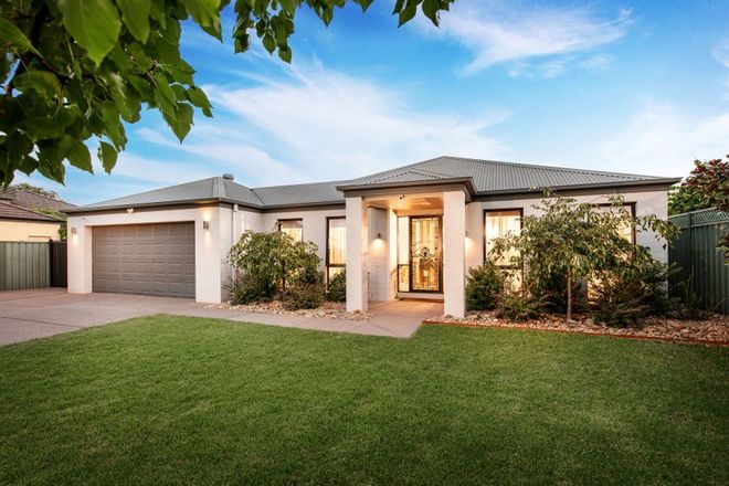 Picture of 33 Terence Avenue, EAST ALBURY NSW 2640