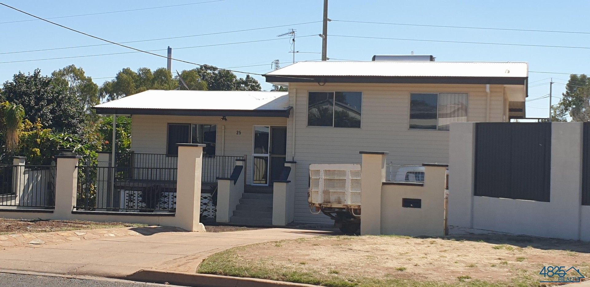 3 bedrooms House in 25 Brett Avenue MOUNT ISA QLD, 4825