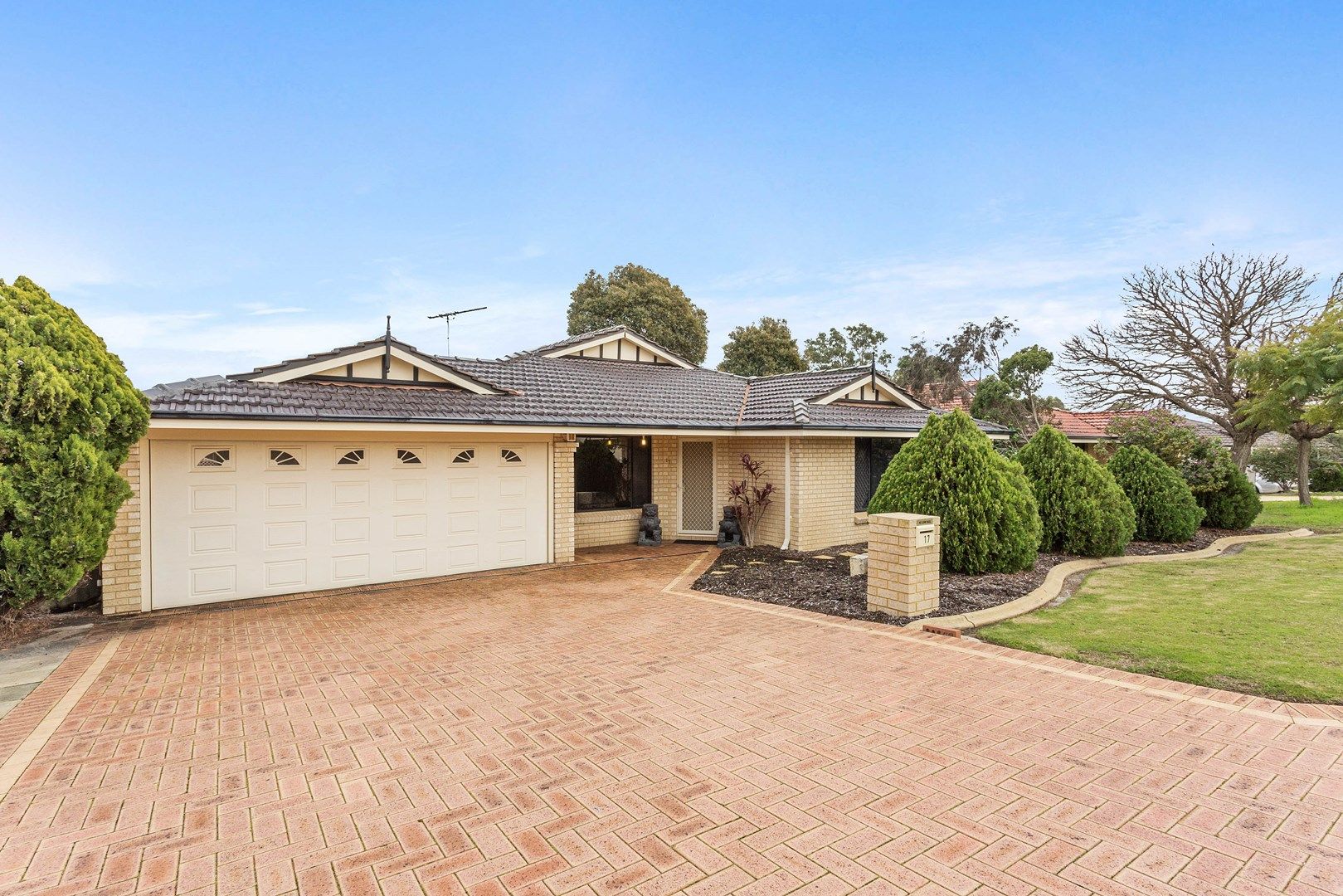 17 The Crest, Cockburn Central WA 6164, Image 0