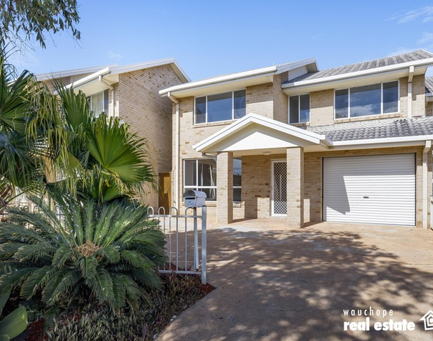 2/1604 Ocean Drive, Lake Cathie NSW 2445