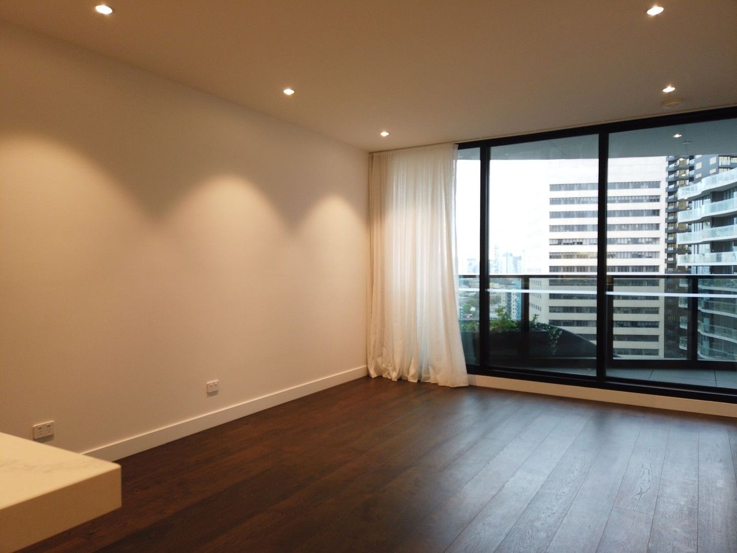 2 bedrooms Apartment / Unit / Flat in 1606/7 Bowen Crescent MELBOURNE VIC, 3004