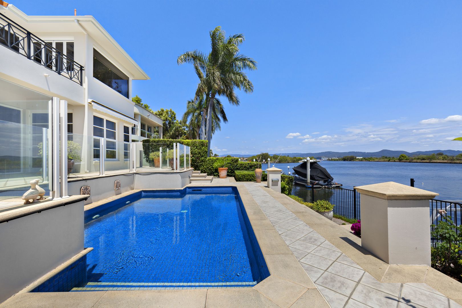 1011 Rosebank Way, Hope Island QLD 4212 Domain
