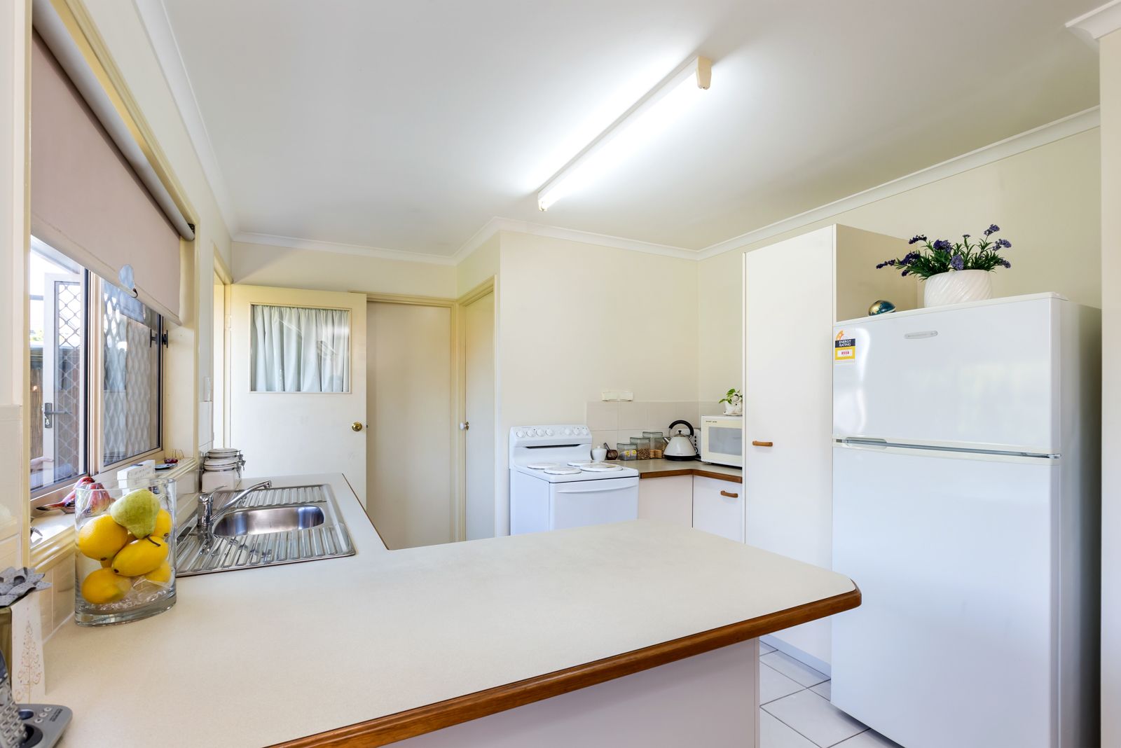 8/82 Ashmole Road, Redcliffe QLD 4020, Image 2